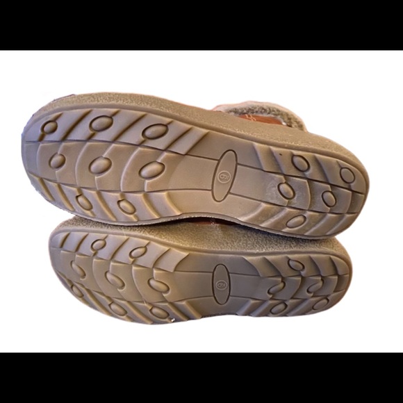 Ruby Faux Fur and Suede Sox-Tab Boots! - Picture 2 of 4